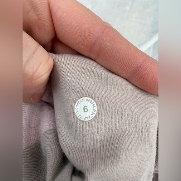 Lululemon Scuba High-Rise Jogger *Fleece 28" in Pink Mist, Size 6 - Picture 6 of 9